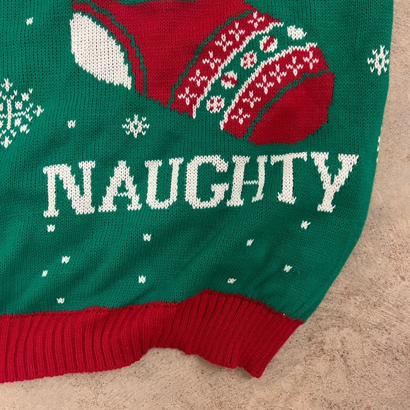 Boohoo Ugly sweater (for 2 people) - Picture 3 of 3